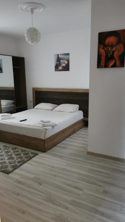 Ipsilanti House Aparthotel Iasi Exterior photo